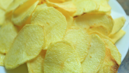 Jak vyrobit bramborové lupínky doma? Co je to recept na zdravé hranolky? Tipy pro výrobu čipů doma