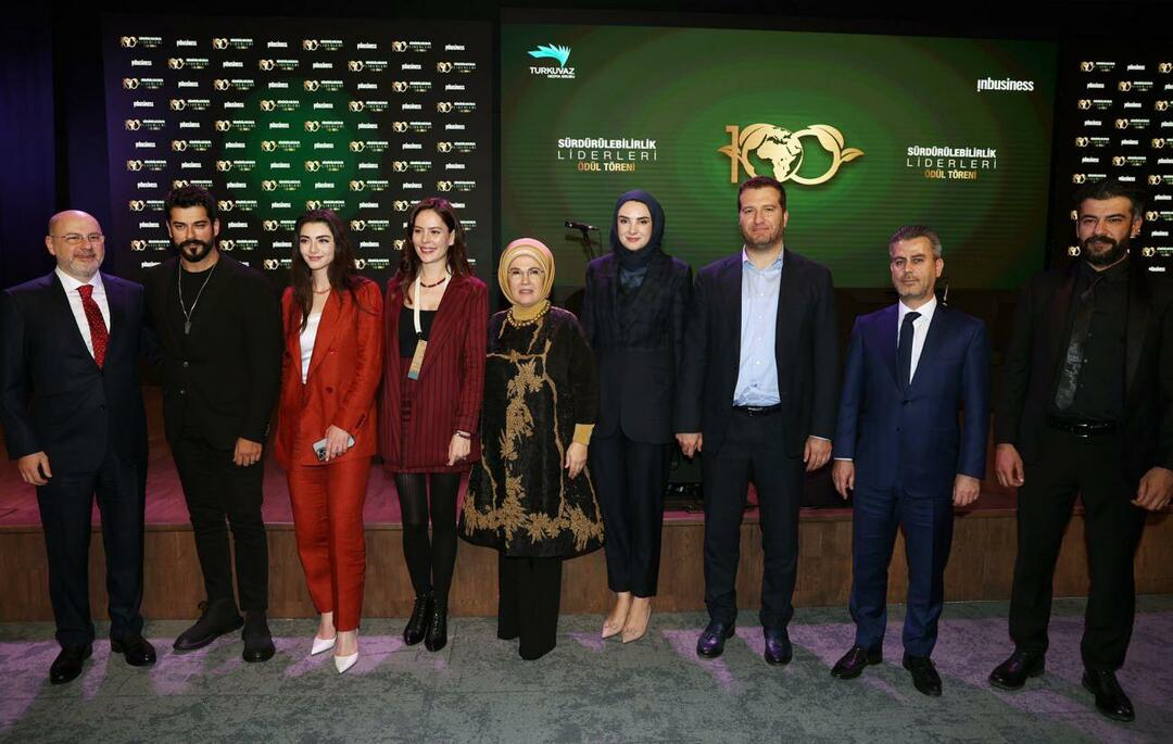 Emine Erdoğan se setkala s hráči Foundation Osman na Sustainable Century Summit