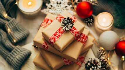 Jaký dárek dostaneš k Vánocům? Tipy na novoroční dárky pro ženy 2023