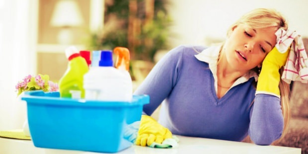 Tipy pro čištění domácnosti pro pracující ženy