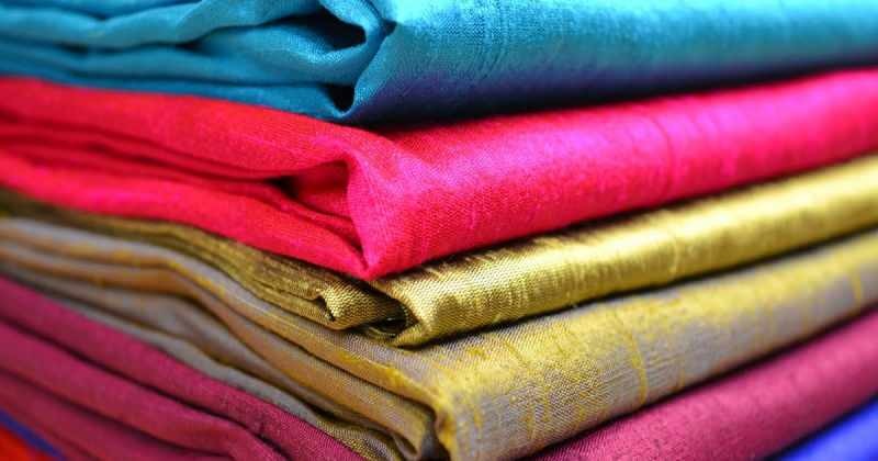 Jak čistit hedvábnou látku? Triky praní hedvábného oblečení