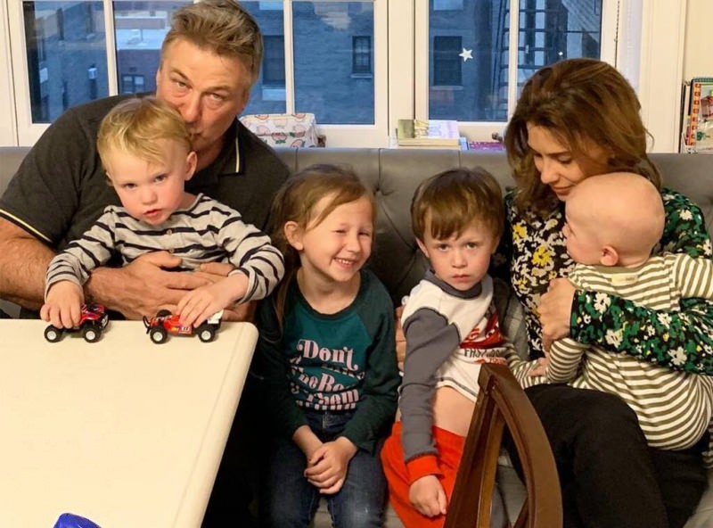 Alec Baldwin a jeho manželka Hilaria Baldwin čekají na páté dítě