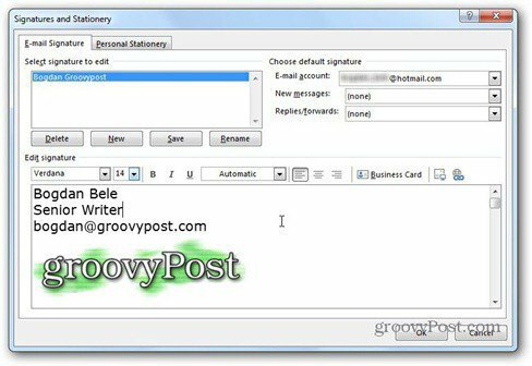 aplikace Outlook 2013 používá logo groovypost podpisu