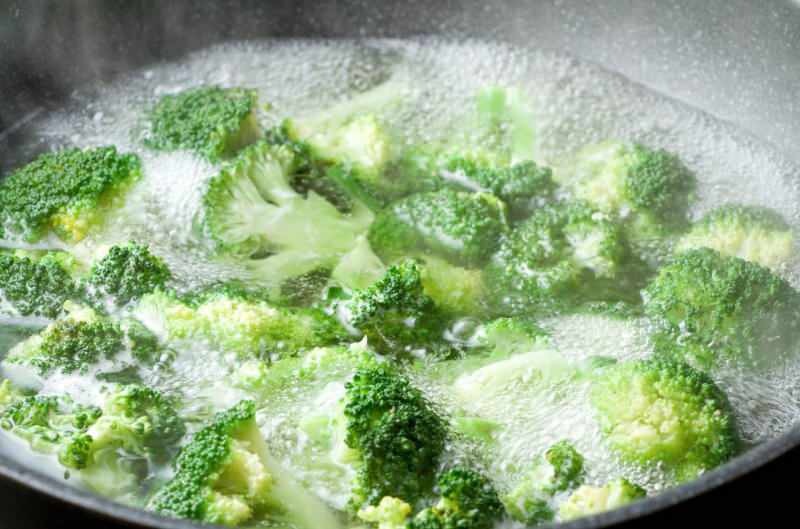 Jak vyléčit vařenou šťávu z brokolice? Brokolice léčit