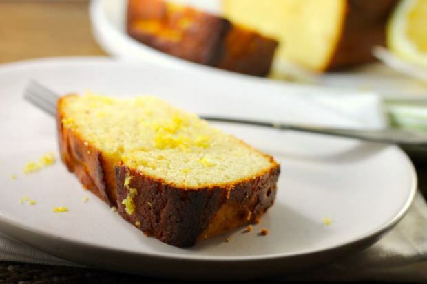 Jak vyrobit citronový mokrý dort? Voňavý dort recept
