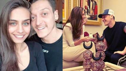 Sdílení, které vzrušuje Mesuta Özila a jeho manželku Amine Gülşe!