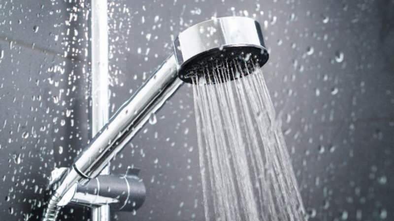 Jak čistit sprchovou hlavici? Jak vyčistit ucpanou sprchovou hlavici?