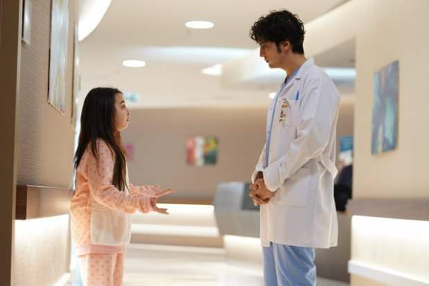 Serra Rice se stává hostujícím hercem série Miracle Doctor ...