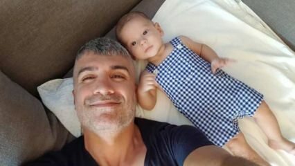 Syn Özcana Denize má 9 měsíců