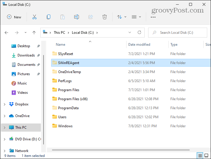 Skrýt složky Místní jednotka C Windows 11