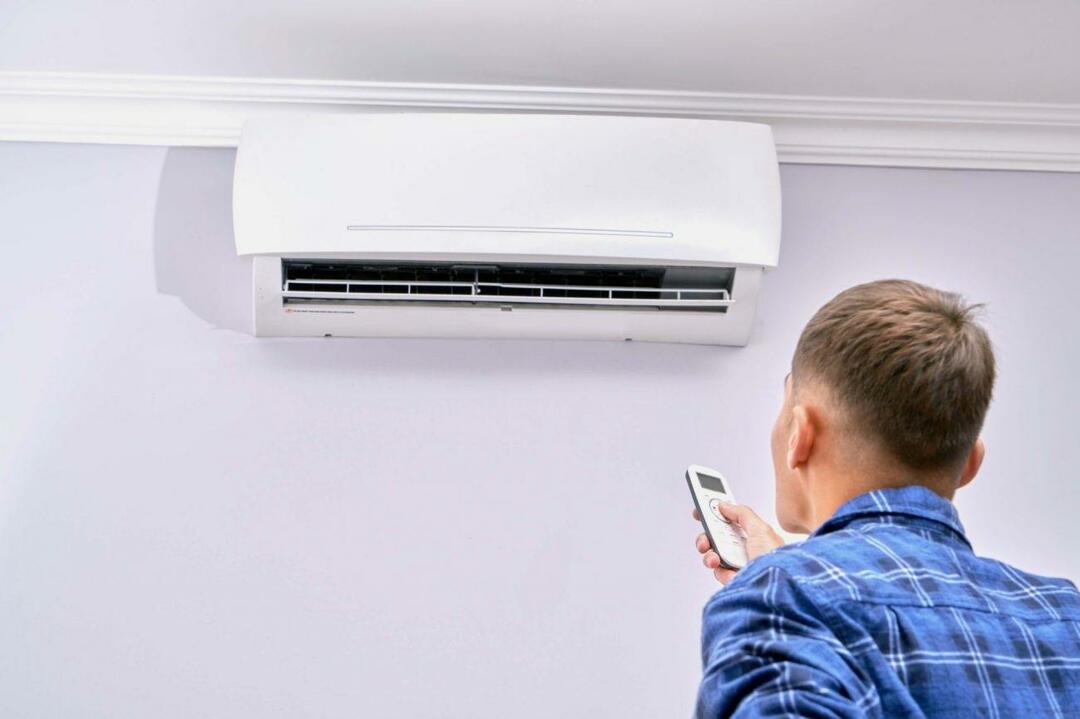 Srovnání mezi klimatizací a parním ventilátorem