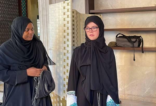 2 turisté konvertovali k islámu v Kataru