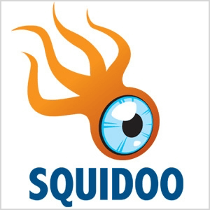 Tento snímek obrazovky loga Squidoo, což je oranžové stvoření se čtyřmi chapadly a velkým modrým očním bulvem.