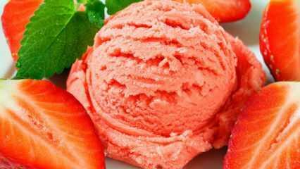 Jak udělat nejjednodušší jahodovou zmrzlinu? Tipy na recept na jahodovou zmrzlinu
