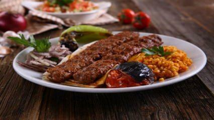 Jak vyrobit pravý Adana kebab? Domácí recept Adana kebab