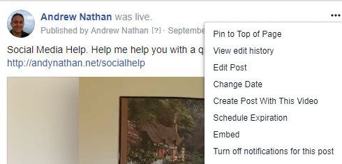Chcete-li získat kód pro vložení do příspěvku na videu naživo na Facebooku, klikněte na nabídku se třemi tečkami a vyberte Vložit.