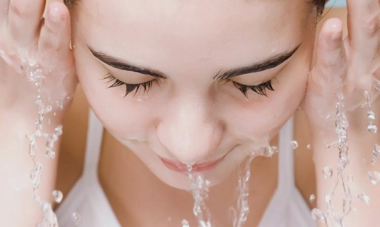 7 praktických kroků k čištění správné pokožky!