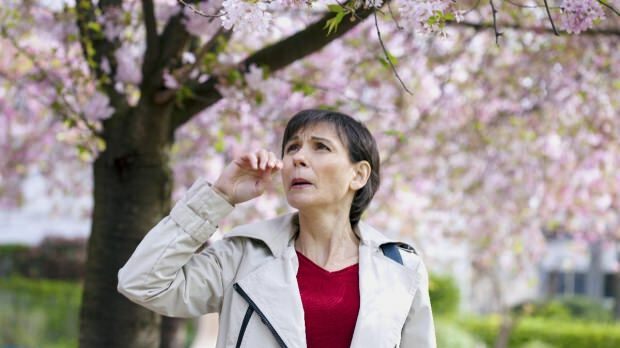 Co je jarní alergie? Jaké jsou příznaky jarní alergie? Jak se chránit před jarní alergií?