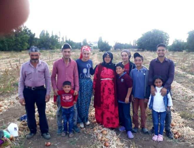 Hikmet Karabulut a její rodina