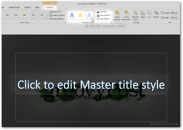 Šablona sady Office 2013 Vytvořit Vytvořte si vlastní design POTX Přizpůsobit snímky Prezentace Výukový program Jak WordArt Styl Barva písma Vlastnosti textu Předvolba Upravit