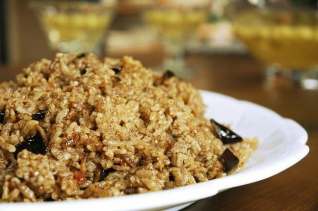 Jak připravit rýži s lilkem