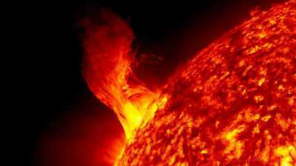 Co je to sluneční erupce? Jaké jsou účinky a důsledky sluneční erupce na svět?