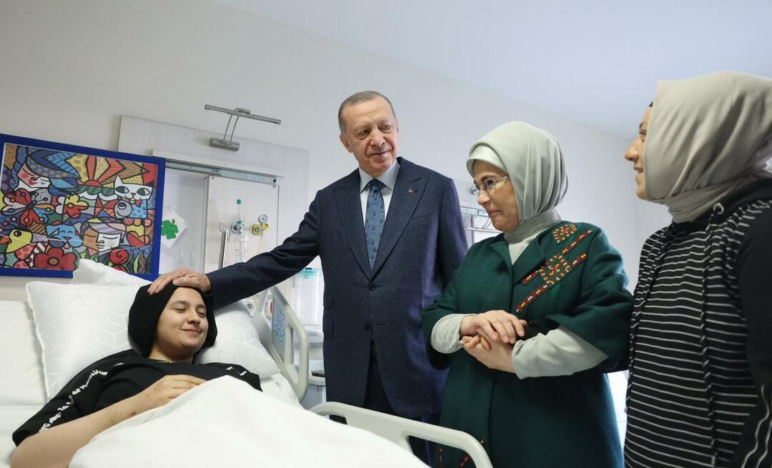 Prezident Erdoğan a jeho manželka Emine Erdoğan se setkali s dětmi katastrofy