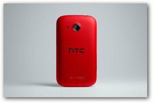 HTC Desire C: Cenově dostupný sendvičový chytrý telefon se zmrzlinou