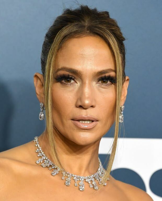 Jennifer Lopezová upoutala pozornost svým náhrdelníkem