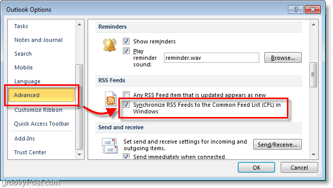 v okně možností aplikace Outlook 2010 přejděte dolů na pokročilé a poté klikněte na zaškrtávací políčko Syncrhonize RSS feeds (Zdroj RSS)
