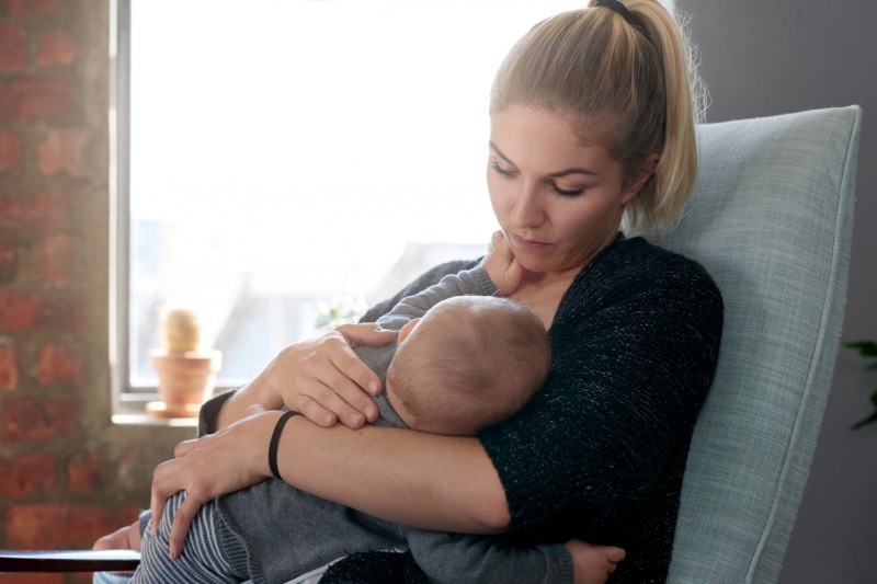 Jak rozumět bolesti plynu u kojenců? Příznaky koliky