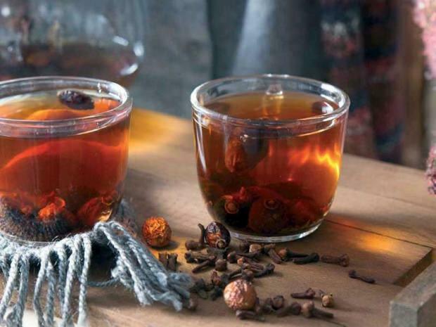 Jak připravit šípkový čaj a skořicový čaj?