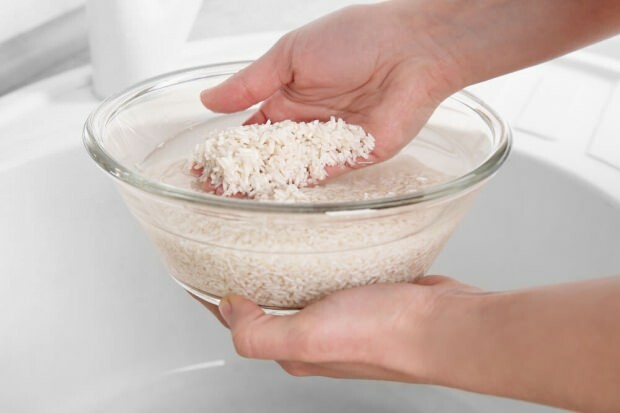 Jaké jsou výhody rýžové vody? Oslabuje rýže vodu?