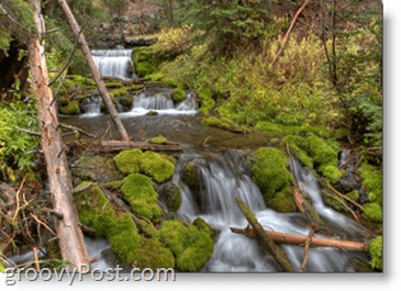 Fotografie - Příklad s pomalým časem závěrky - voda z říčního toku zeleného lesa