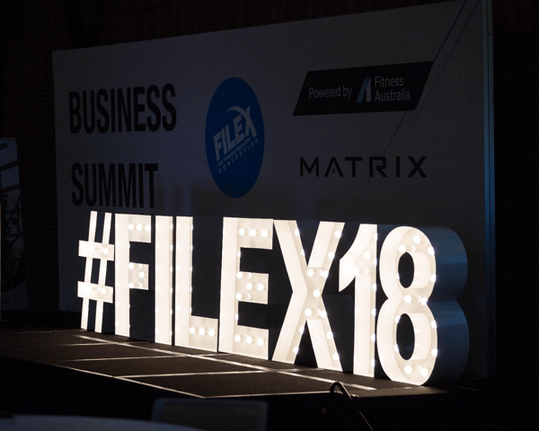 Jak propagovat vaši živou událost na Facebooku, příklad hashtagu živé události na # filex18