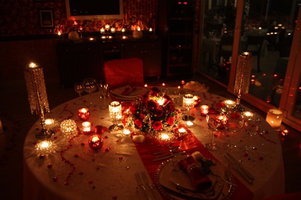Návrh manželství při svíčkách