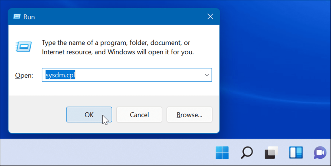 Spusťte sysdm-cpl opravit hlavní panel systému Windows zobrazený na celé obrazovce