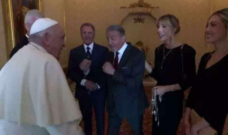 Zajímavý dialog mezi Sylvesterem Stallonem a papežem Františkem