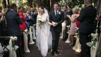 Hollywoodská hvězda Hilary Swank je vdaná!