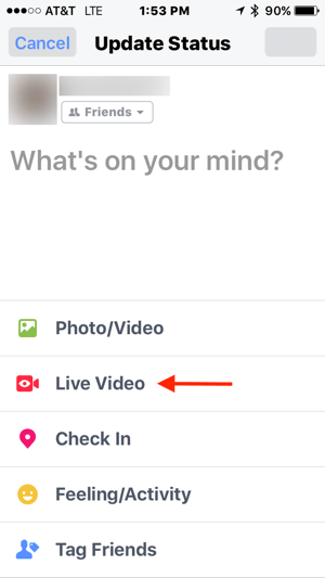 V aktualizaci stavu na Facebooku klepněte na Živé video.
