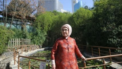 První dáma Nezahat Gökyiğit v botanické zahradě!
