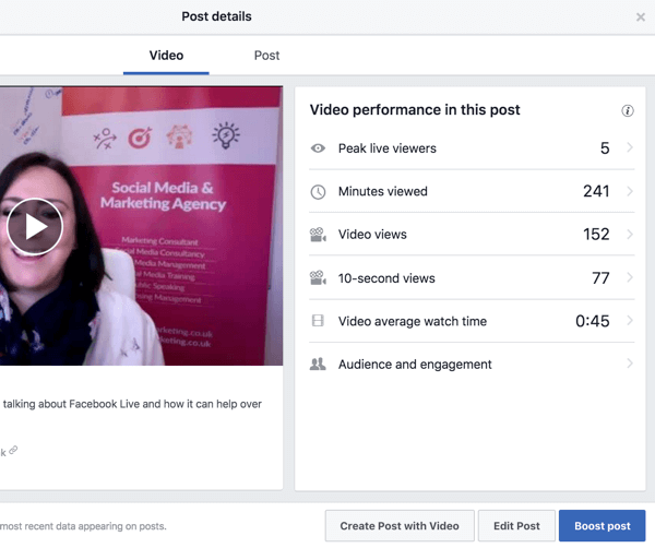Chcete-li zobrazit metriky výkonu, vyberte video ve své knihovně videí na Facebooku.