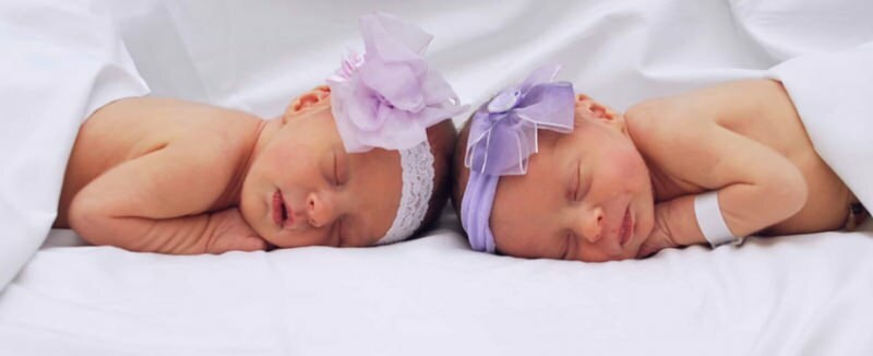 Je normální rodit v těhotenství dvojčat? Faktory ovlivňující narození v těhotenství dvojčat