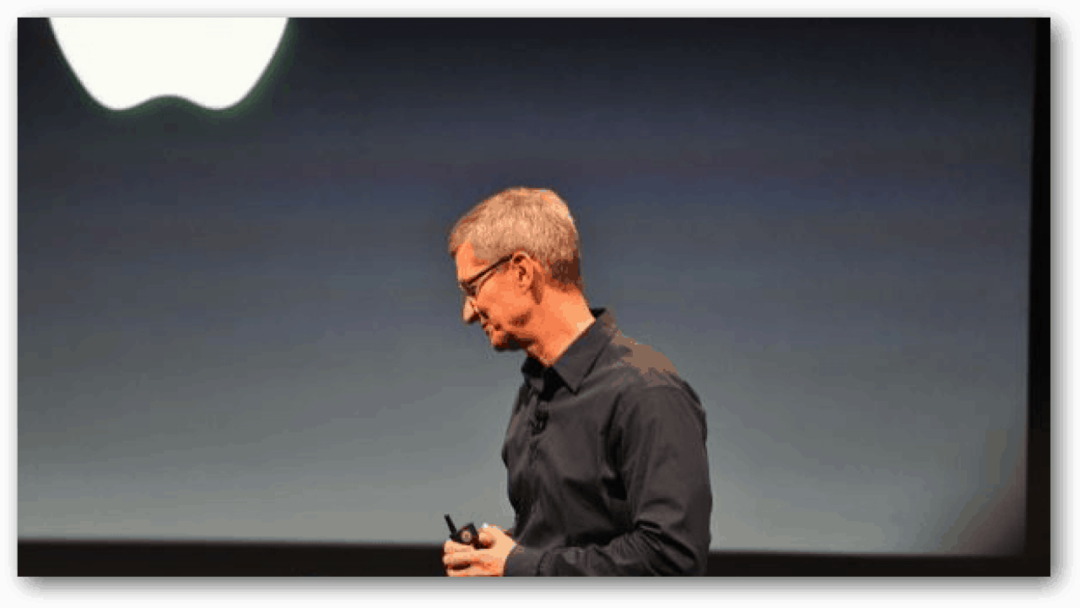 Apple Breaking News: Co CEO Tim Cook představil