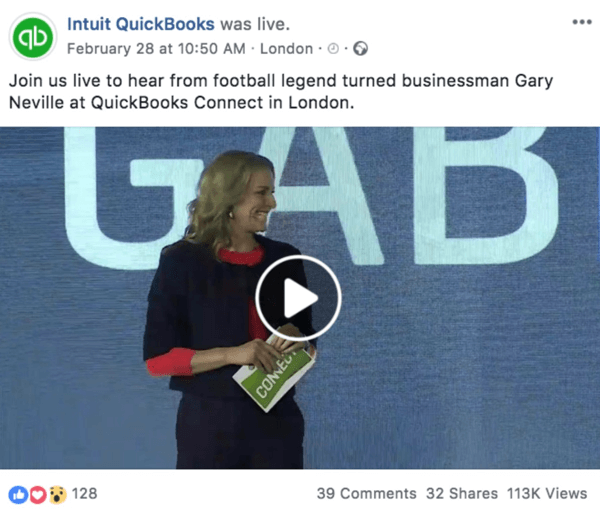 Příklad příspěvku na Facebooku oznamujícího nadcházející živé video z aplikace Intuit Quickooks.