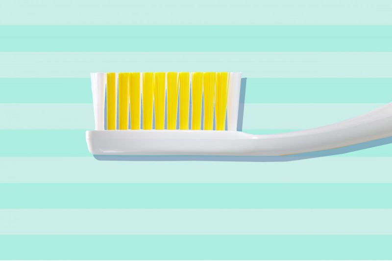 Jak probíhá čištění zubního kartáčku? Plnohodnotné čištění zubních kartáčků
