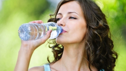7 situací, kdy byste neměli pít vodu