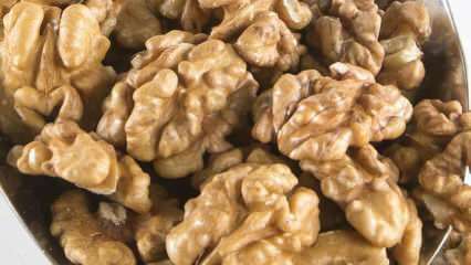 Kdy jsou vlašské ořechy dány dětem? Jaké jsou výhody ořechů pro kojence? Jogurt s ořechy pro děti