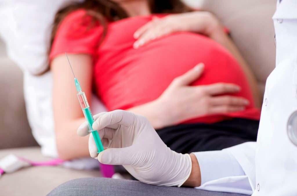 Ve kterých měsících těhotenství by měla být vakcína proti chřipce podána?