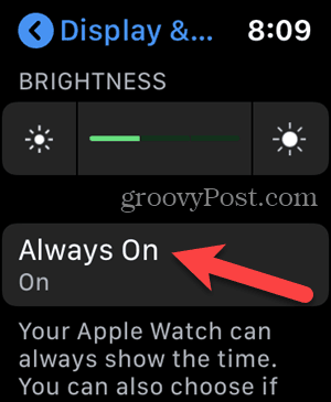 Klepněte na Vždy zapnuto v Nastavení na Apple Watch